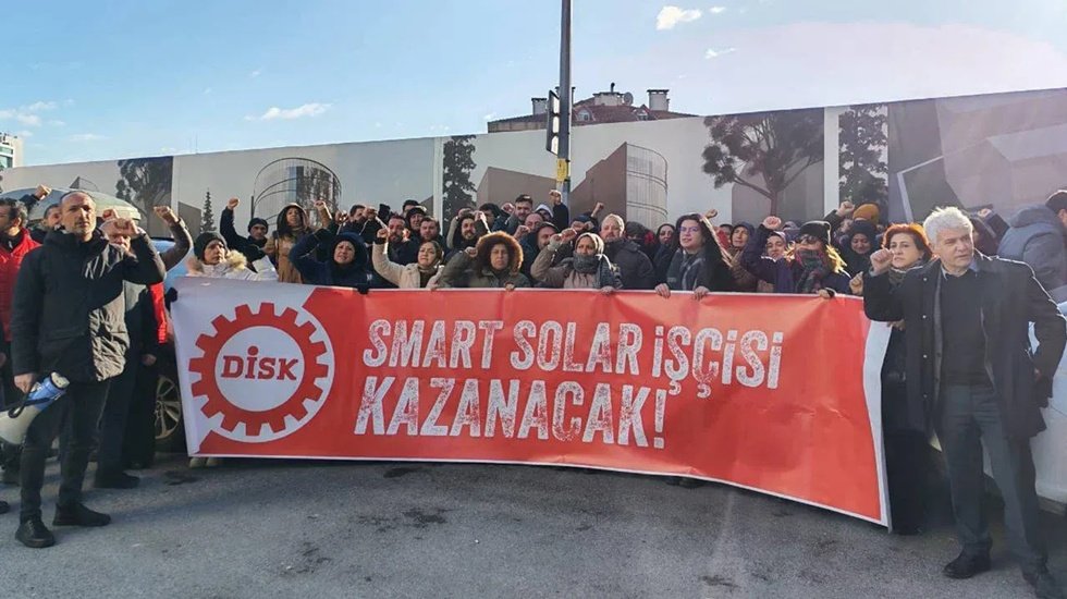 Smart Solar emek&ccedil;ileri 114 g&uuml;nl&uuml;k grev sonucu kazandılar&hellip;