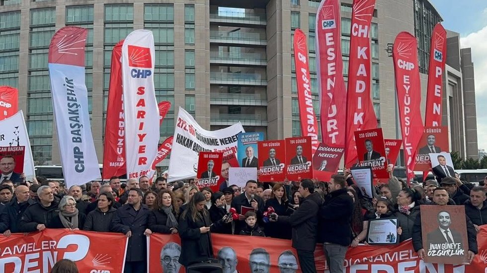 CHP'den &Ccedil;ağlayan'da "Adalet" İsyanı: Sandıkta Yenemediklerine Yargıyla &Ccedil;&ouml;k&uuml;yorlar!