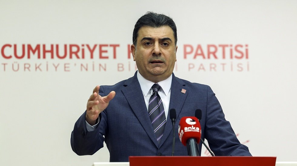 CHP S&ouml;zc&uuml;s&uuml; Emre: &ldquo;Bolu belediye başkanımıza yapılan operasyon millet iradesine yapılmış saygısızlıktır&rdquo;