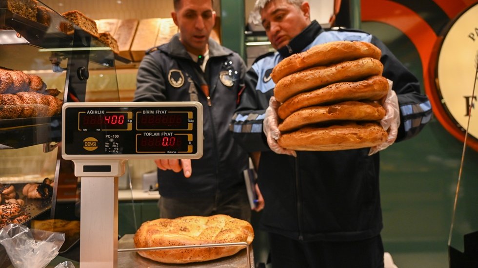 Fırınlara Sıkı Takip: Hijyen ve Gramaj Alarmı