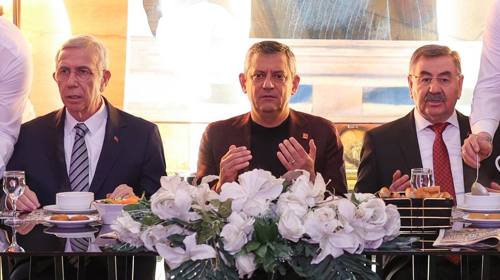 &Ouml;zg&uuml;r &Ouml;zel: "T&uuml;rkiye&rsquo;yi İsrail&rsquo;in yanında değil karşısında durmaya davet ediyoruz"