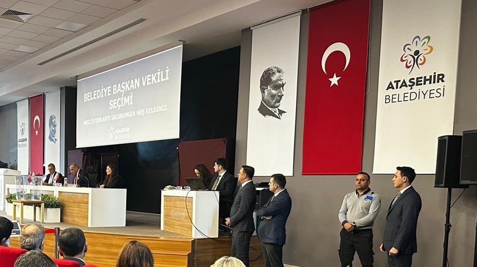 Ataşehir'de ikinci tur sonu&ccedil;ları: CHP'nin adayı 22, AKP'nin adayı 13&hellip;