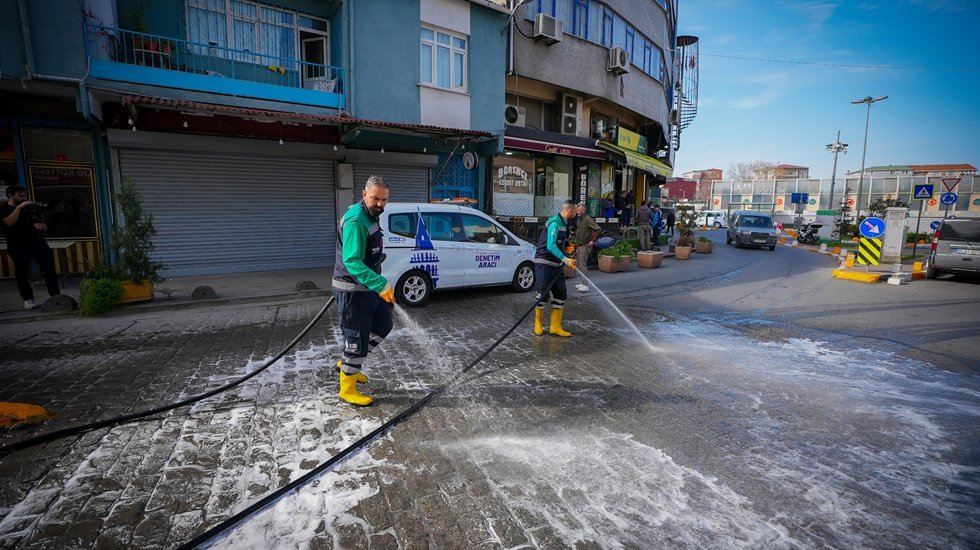 Beyoğlu&rsquo;nda 100 g&uuml;nl&uuml;k temizlik seferberliği: Hedef pırıl pırıl bir il&ccedil;e