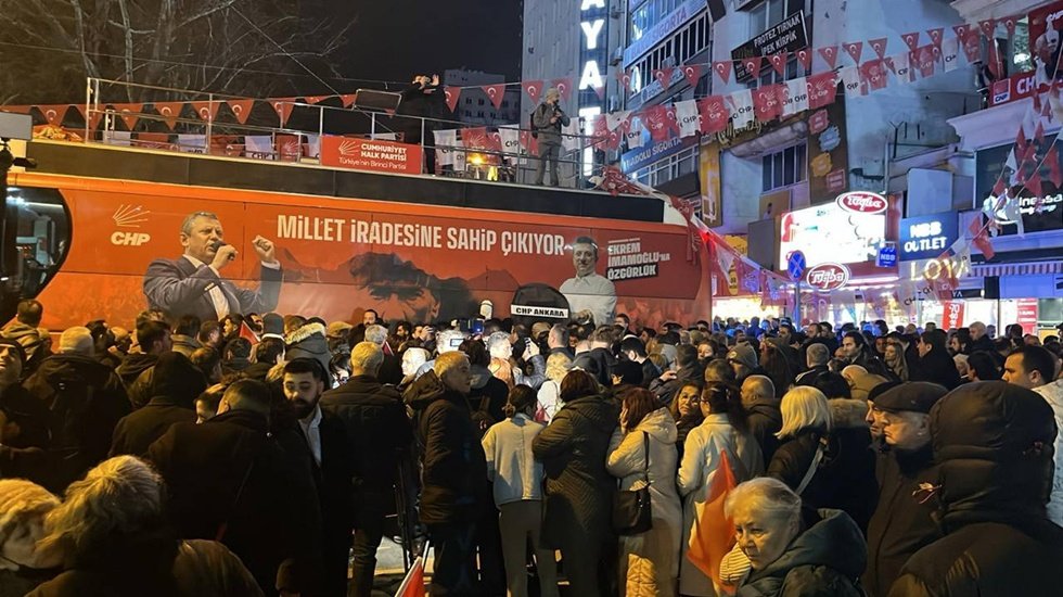 CHP Ankara İl Başkanı &Uuml;mit Erkol'un tutuklanması protesto edildi: Polis, m&uuml;dahale etti