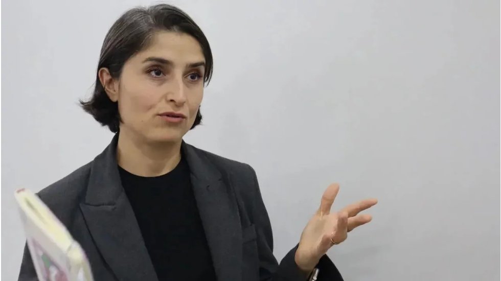 DEM'li Cupolo: Okullar savaş alanına d&ouml;nd&uuml;: "Bu bir sistemik şiddettir"