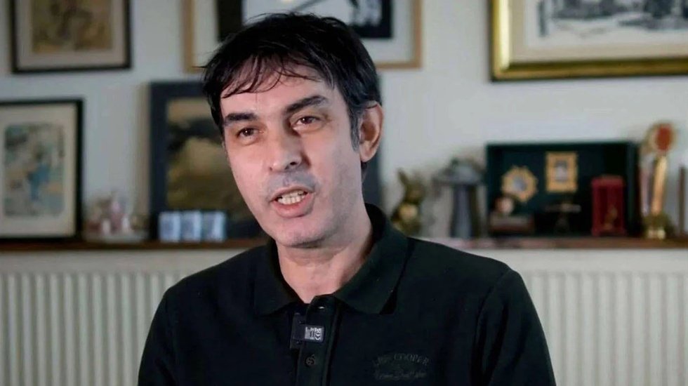 Gazeteci Bahadır &Ouml;zg&uuml;r hakkında 4 yıl &ouml;nceki IŞİD haberi nedeniyle soruşturma başlatıldı...