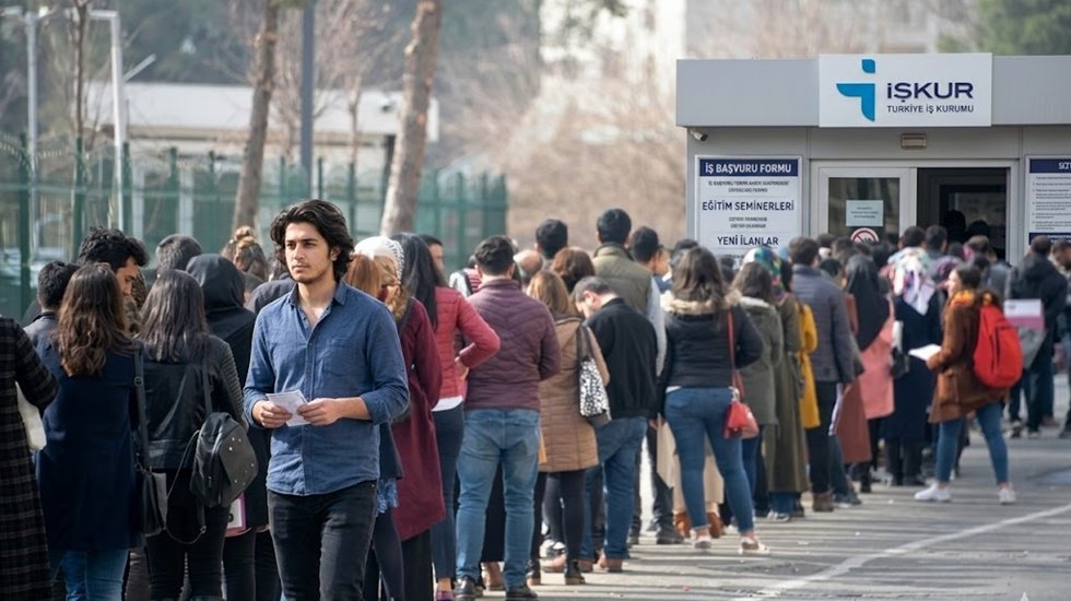 Geniş tanımlı gen&ccedil; işsizliği y&uuml;zde 38,3 seviyesine ulaştı