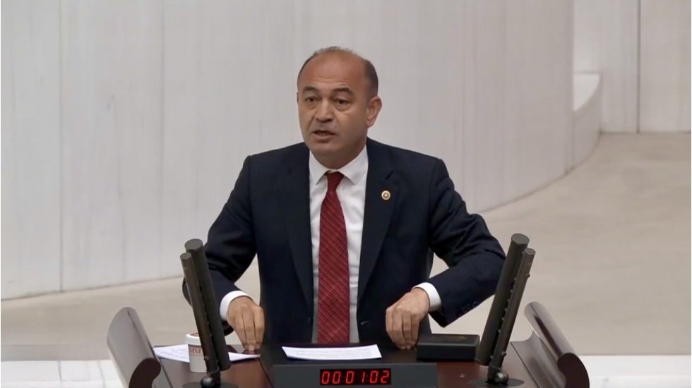 Karabat TBMM&rsquo;de sert konuştu: Anayasal d&uuml;zene saldırıyla karşı karşıyayız